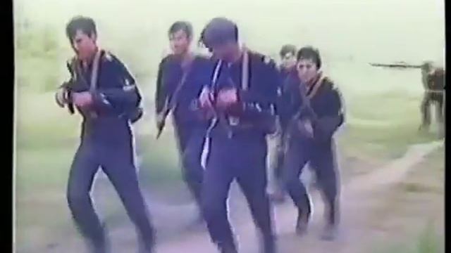 С Моря на Землю в Бой ! смотреть онлайн