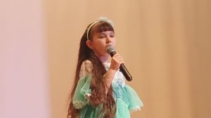 Вероника Напольских "Летят по свету ноты" Роза ветров 22, Челябинск, руководитель Н.И. Молодзиевская