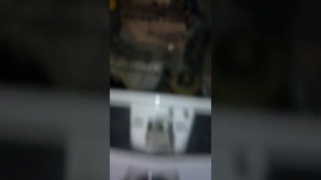 Замена датчика холла Рено Логан и чистка дроссельной заслонки смотреть онлайн