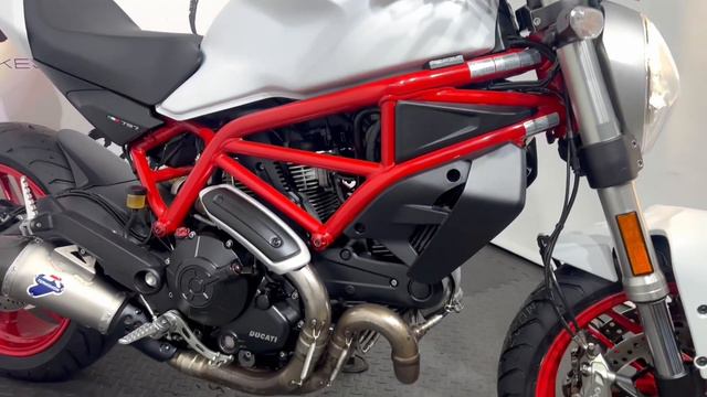 Ducati Monster 797, Termignoni exhaust Sound смотреть онлайн