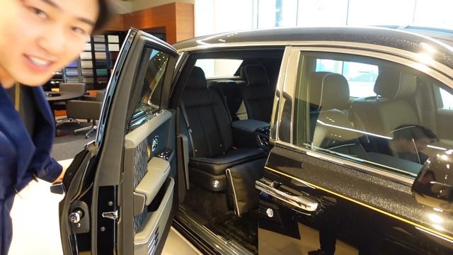 LIMITED EDITION Rolls-Royce Phantom TRANQUILITY COLLECTION & Test Drive | AylexTV смотреть онлайн