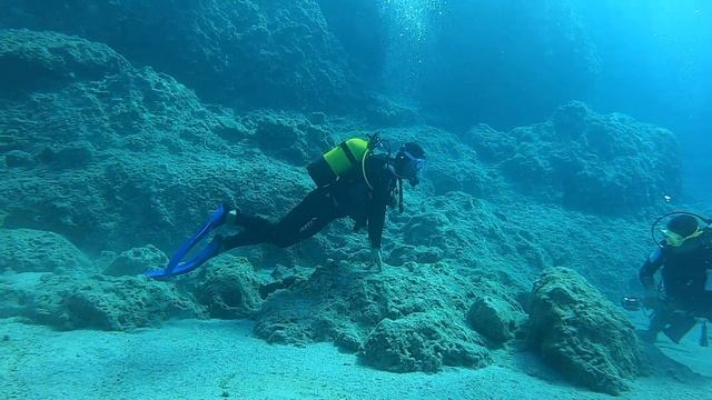 Diving Hillside - KAYA BAY