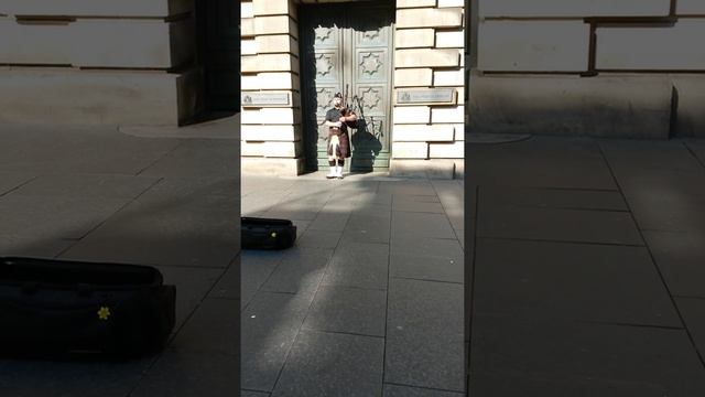 Шотландец с волынкой смотреть онлайн