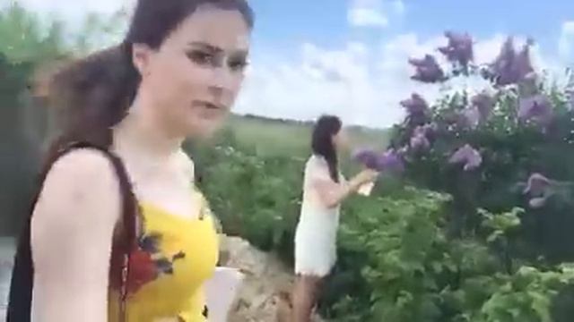 Юлия Пушман с Кариной на Даче Снимаем Новый Влог смотреть онлайн