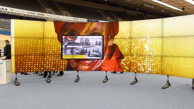 videowall 36 monitors NEC ultra-narrow X554UNS (3.5 mm total bezel) смотреть онлайн