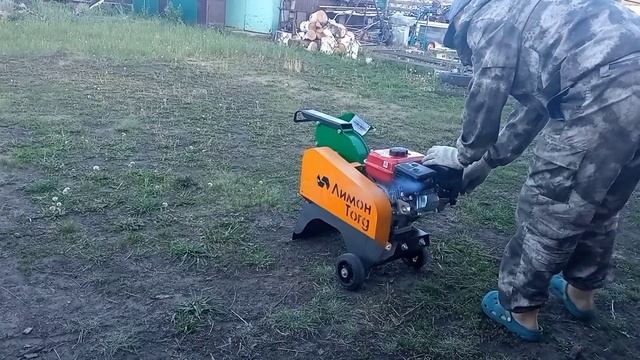 Обзор щепореза, измельчитель веток "Таракан". смотреть онлайн