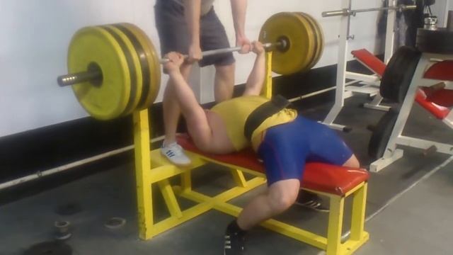 [2013.12.19] жим лёжа 200 x2 смотреть онлайн