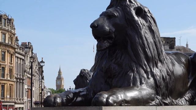 The Four Lions of Trafalgar Square... смотреть онлайн
