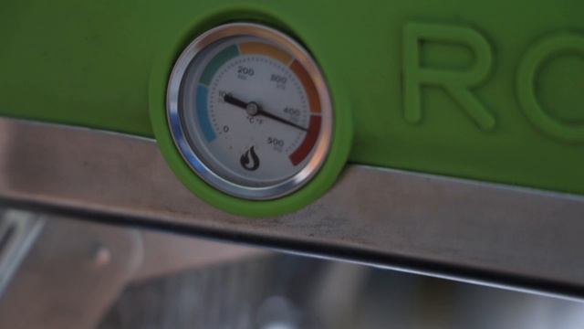 Making Neapolitan Margherita Pizza at Home (In the Gozney Roccbox) смотреть онлайн