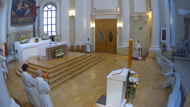 СВ. МЕССА В ВОСКРЕСЕНЬЕ МИЛОСЕРДИЯ БОЖЬЕГО 16 04 в 12 00 смотреть онлайн