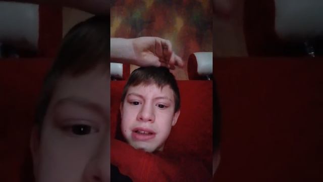 Рибята расскажите пожалуйста мне идиот ли радиация от телефона когда он на зарядке смотреть онлайн