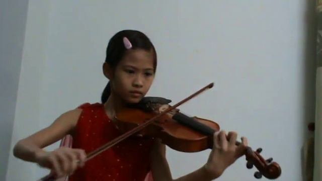 Chibee Play Violin, 1st Movement ,oskar Rieding Concerto H-moll Op.35,
