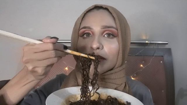 DO NOT TRY ! Ghost Pepper Noodle | World's Spiciest Noodles смотреть онлайн