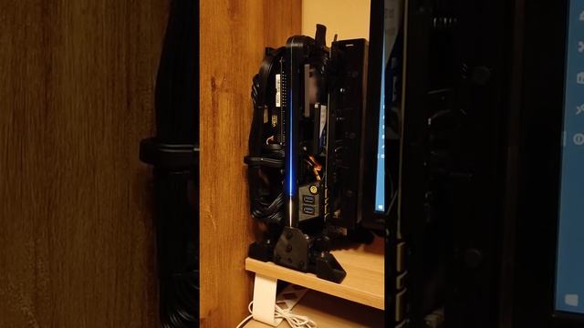 Mini open frame PC with LED strip смотреть онлайн