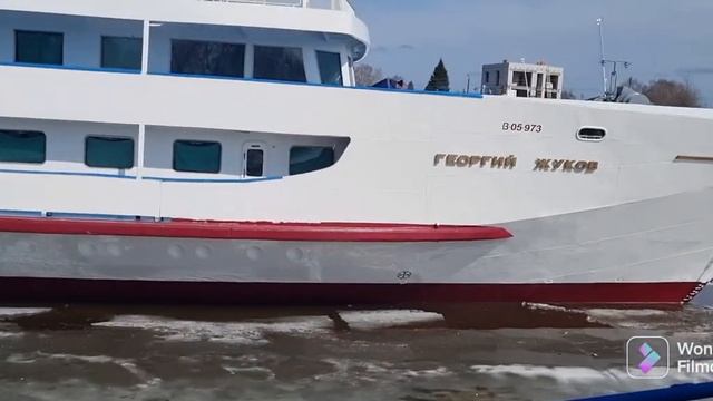 С борта т/х "Плотовод-678". Работа во льдах. 16.04.2022 смотреть онлайн