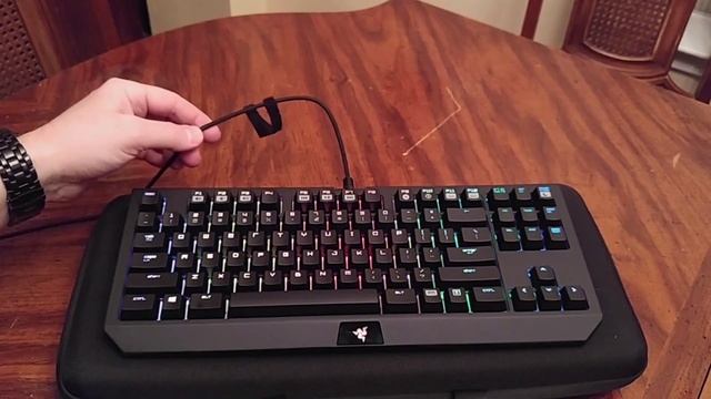 Razer BlackWidow Tournament Edition Chroma Keyboard Unboxed!