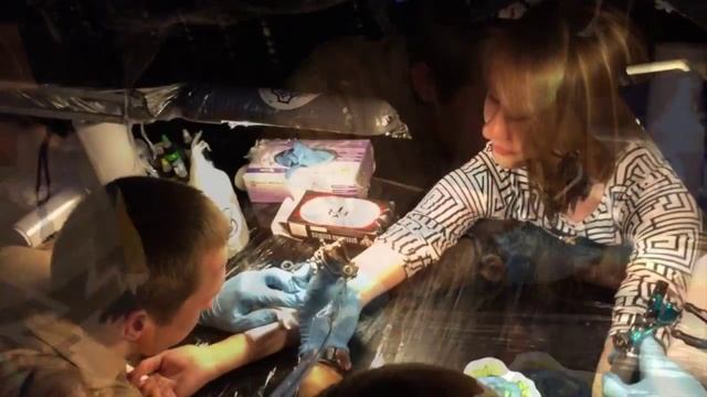 Две татуировки одновременно! Вечеринка INK WAY в клубе Ленин смотреть онлайн