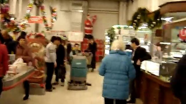Гипермаркет, 31 декабря 2011г. :)