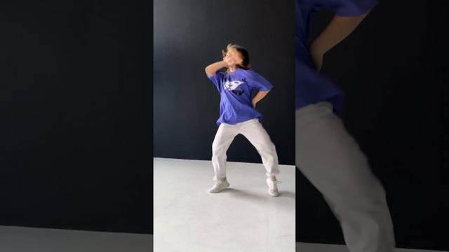 Фристайл от Насти - нашего педагога по Хип-хопу ? #dancevideo #hiphopdance #hiphop #freestyle смотреть онлайн