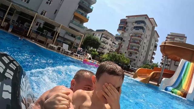 ТУРЦИЯ 2023. ПОДАРОК! АКВА ГОРКИ! МОРЕ! Готовимся к дню рождения Яна! смотреть онлайн