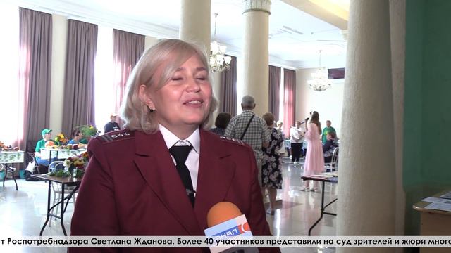 Все, что лето подарило представили серовчане на празднике урожая в Доме Культуры Железнодорожников смотреть онлайн