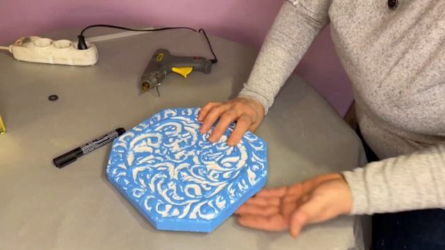 Изготовление вращающейся подставки.Крутящаяся подставка своими руками.Поворотный столик смотреть онлайн