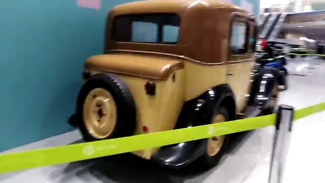 Выставка ретро автомобилей в Москве аэропорт домодеово смотреть онлайн
