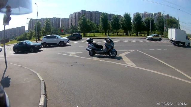 Suzuki skywave 650 Помог таксёру смотреть онлайн