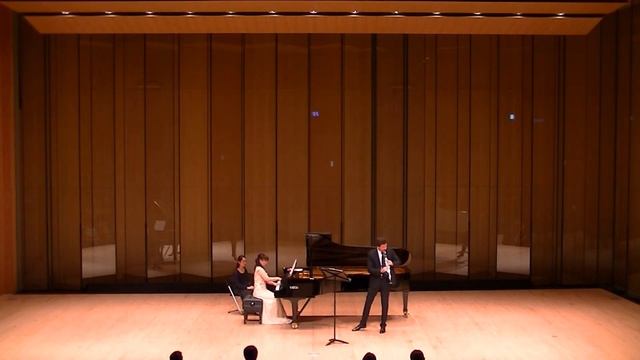 Nicolas Baldeyrou / Poulenc Clarinet Sonata / Yuko Sasai смотреть онлайн