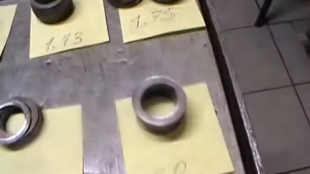 разложил по размерам регулировочные шайбы смотреть онлайн