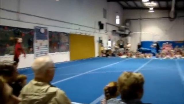 Cambridge Kips - Kim's Provincial Girls 2010 Christmas Show смотреть онлайн