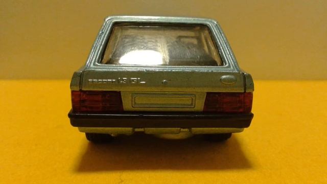 Ford Escort Mk3 1.3 GL [Corgi made in Great Britain 1/32] смотреть онлайн