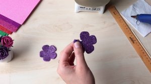 Розы из фоамирана Простой способ из глиттерного фоамирана Цветы из фома DIY glitter foam flowers