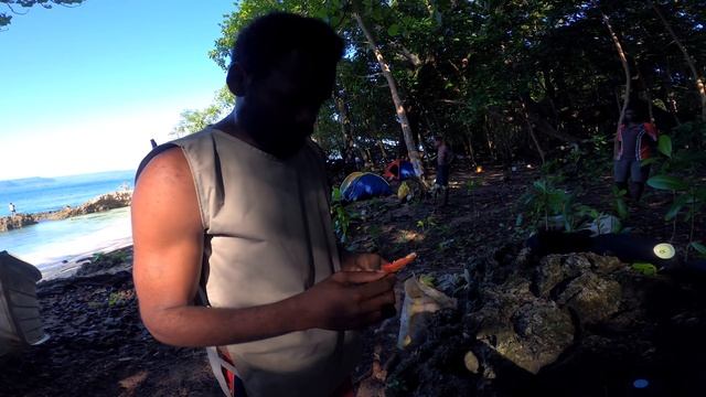 Rare King Crab & Coconut Crab - Eating Delicious Seafood (1080p).mp4