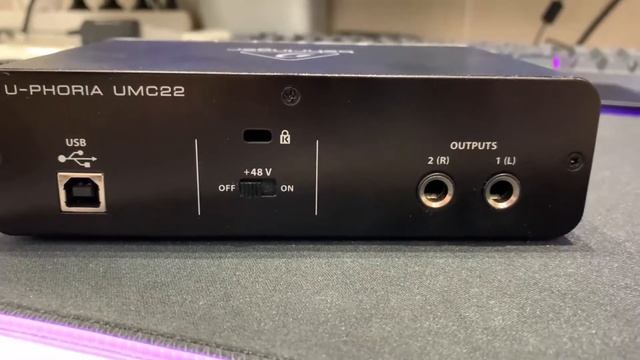 КАКУЮ ЗВУКОВУЮ КАРТУ ВЫБРАТЬ | ОБЗОР НА BEHRINGER UMC22 смотреть онлайн