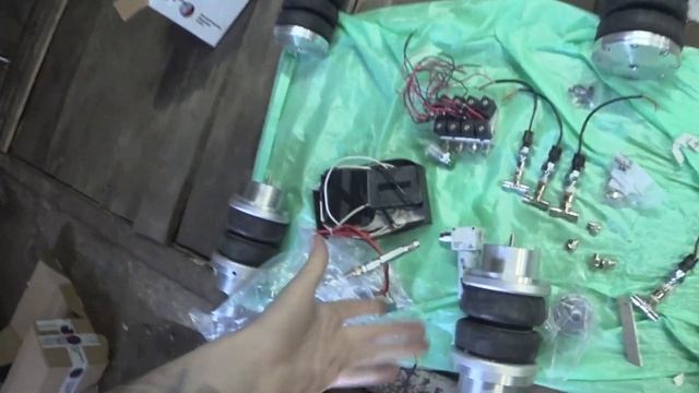 КАСТОМНАЯ ПНЕВМОПОДВЕСКА СВОИМИ РУКАМИ НА МЕРСЕДЕС Е КЛАСС | ОБЗОР ПОСЫЛКИ | СОБИРАЮ ПНЕВМУ С НУЛЯ смотреть онлайн