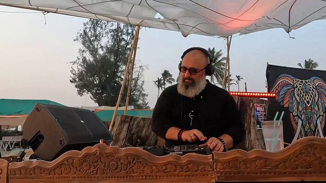 Padre @ MIR Goa, Arambol