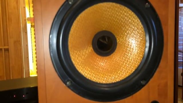 Трехполосные колонки Davis Acoustics