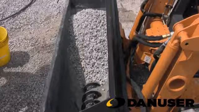 Делаем замес прямо в ковше! смотреть онлайн