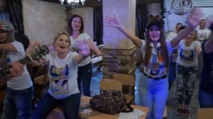 Сюрприз от родителей / Песня на выпускной / Родители поют на выпускном