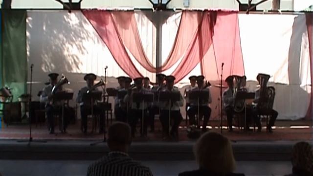 Томашюнас Эстрадный марш смотреть онлайн