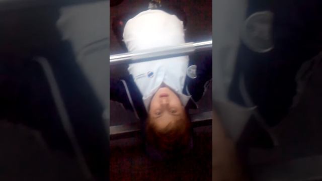 Жим лежа - 40 кг мне 12 лет я делаю 5 раз смотреть онлайн