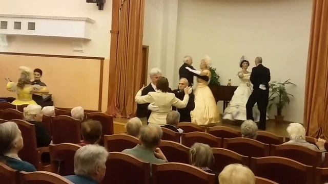 СЕВАСТОПОЛЬСКИЙ ВАЛЬС - финал каждого нашего выступления или бала. Танцуют все! смотреть онлайн