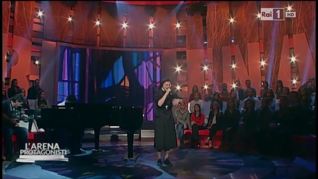 Like a virgin - Suor Cristina - (Fabio Gangi al pianoforte) RAI1 L'arena 28/12/14 смотреть онлайн