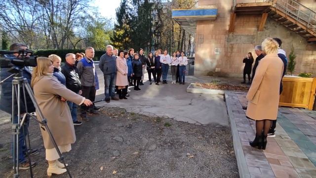 «Куточок позитиву»: в Смілянському ЦППРК урочисто відкрили парклет смотреть онлайн