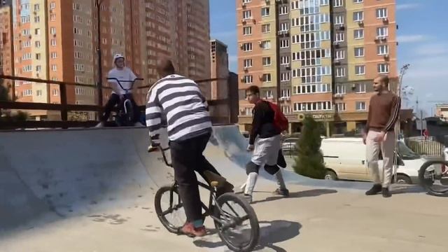 5 лет не катался на BMX?И показал как надо? смотреть онлайн