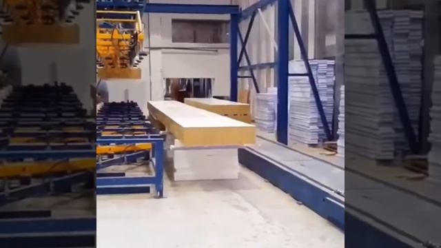 Технологические линии для производства сэндвич-панелей  / Кантователь и панелеукладчик (стекер)