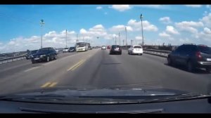 Путешествие по улицам Киева на машине.