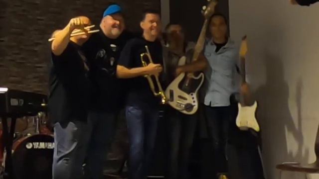 Bandhub Reunion STUDIO PHOTO SHOOT смотреть онлайн