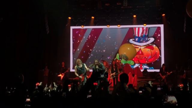 Future World & I Want Out by Helloween @ Monterrey 2017 смотреть онлайн